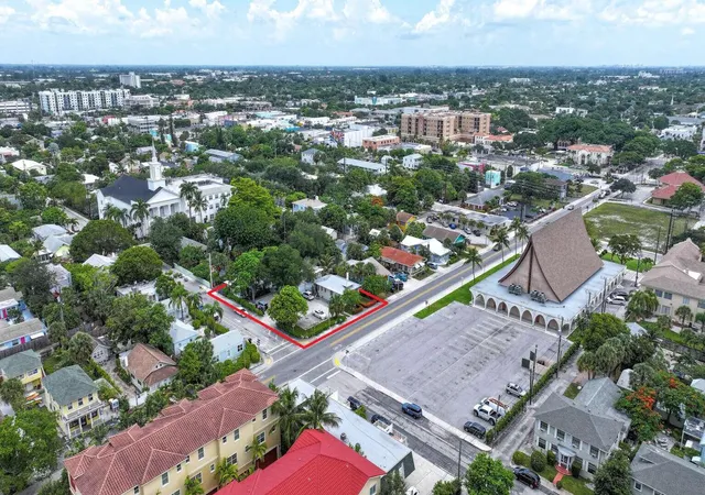 Photo 3 of Multi family home for sale at 131 S Federal Hwy, Lake Worth Beach, FL 33460 | MLS# B26053891 | Listing updated on 2026-09-24