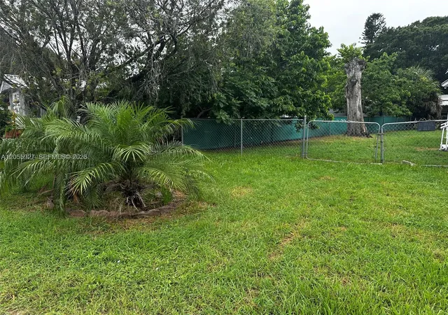 5th image of 614 Bowden Rd, Clewiston, FL 33440 | MLS# A12055927