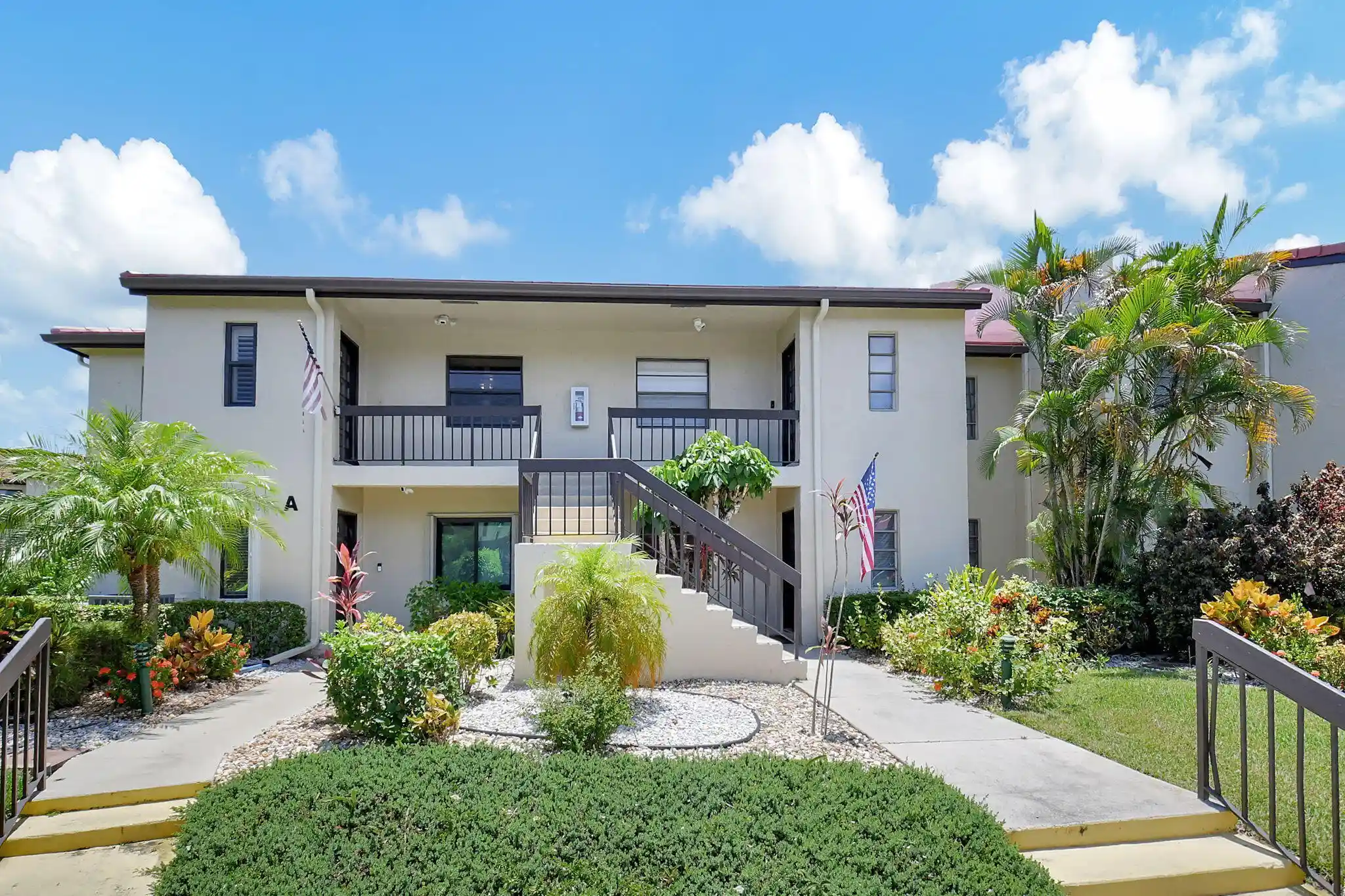 Condo for sale at 21214 Lago Cir #8b, Boca Raton, FL 33433 | MLS# B26054083