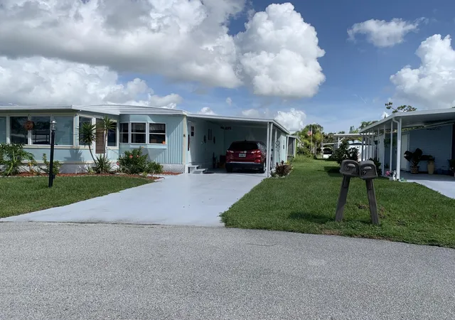 Photo 3 of Manufactured home for sale at 8 Brisa Ln, Port Saint Lucie, FL 34952 | MLS# B26054107 | Listing updated on 2026-09-23