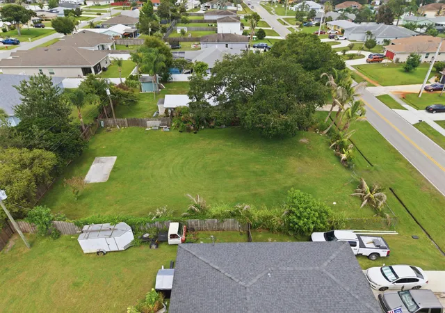 Photo 2 of Land for sale at 719 Se Thornhill Dr, Port St Lucie, FL 34983 | MLS# B26054204 | Listing updated on 2026-09-28