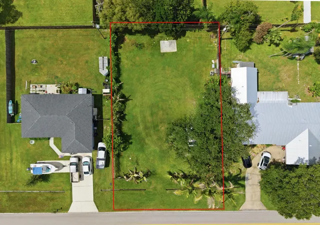 Photo 3 of Land for sale at 719 Se Thornhill Dr, Port St Lucie, FL 34983 | MLS# B26054204 | Listing updated on 2026-09-28