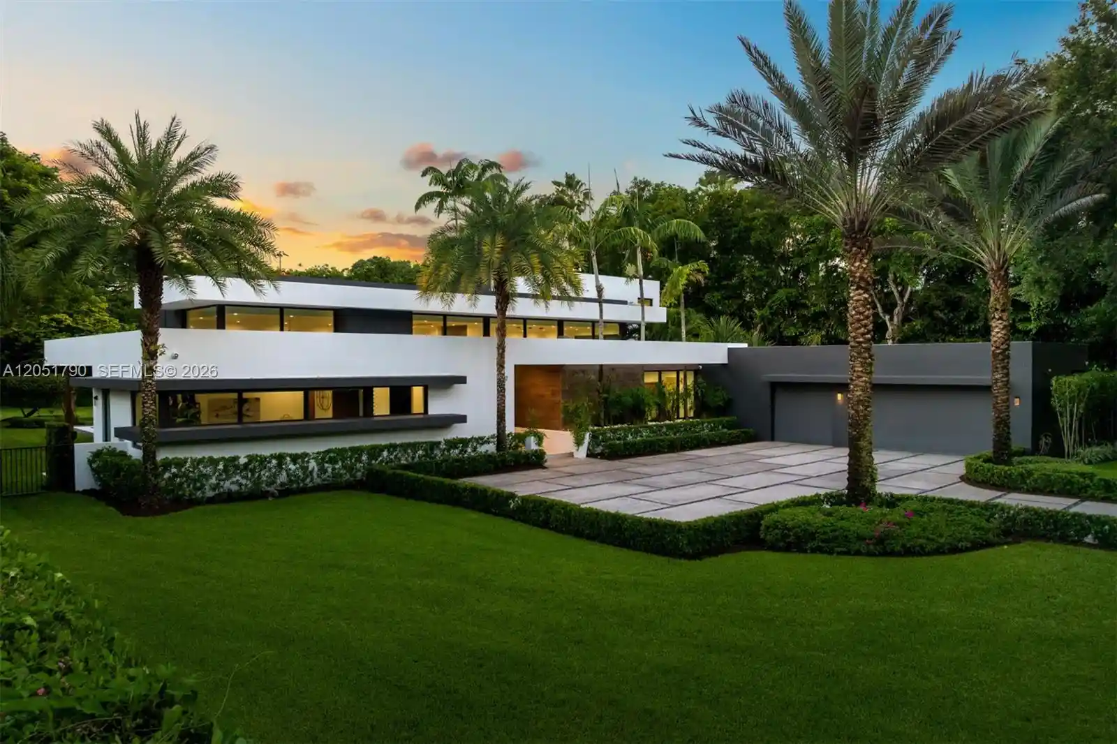 Photo 1 of Mansion for sale at 7502 Sw 102nd Street, Pinecrest, FL 33156 | MLS# A12051790 | Listing updated on 2026-10-31