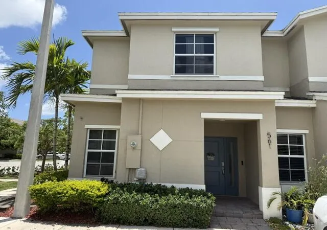 Photo 2 of Single family home for sale at 561 Ne 5th Way, Florida City, FL 33034 | MLS# B26054414 | Listing updated on 2026-09-23