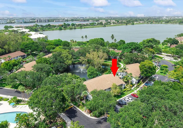 Photo 2 of Condo for sale at 2705 S Oakland Forest Dr #104, Oakland Park, FL 33309 | MLS# B26054445 | Listing updated on 2026-10-01