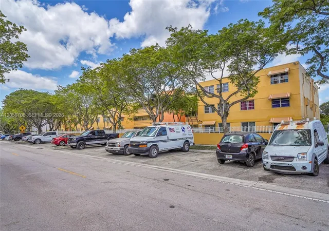 5th image of 1851 NE 168 Th A8, North Miami Beach, FL 33162