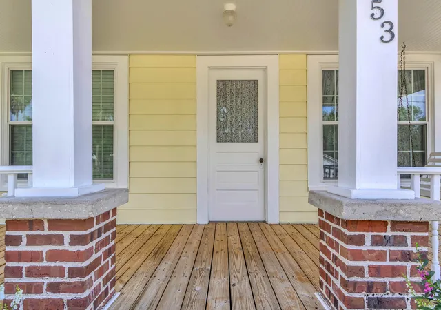 Photo 2 of Single family home for sale at 453 Bell Ave, Brooksville, FL 34601 | MLS# B26054713 | Listing updated on 2026-10-04