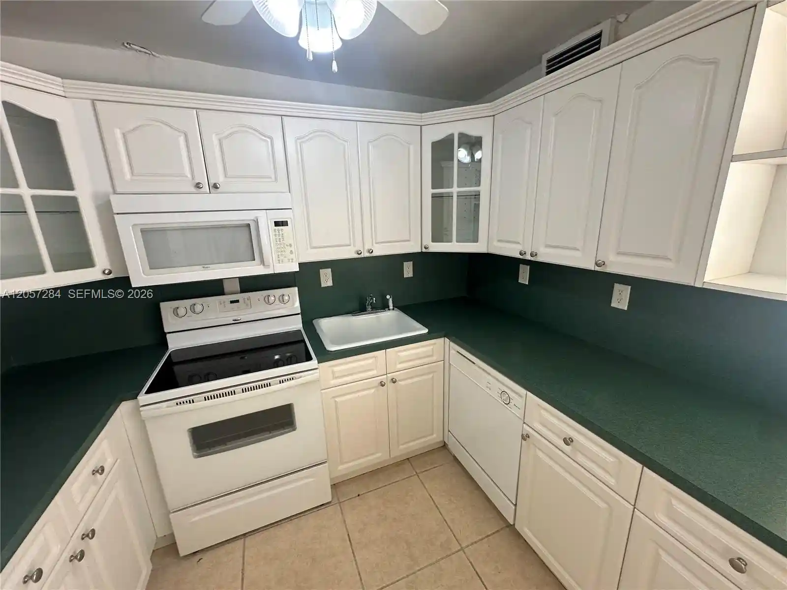 Listing Photo 1 - Condo for sale in 12590 NE 16th Ave located at 12590 NE 16th Ave, North Miami, FL 33161 - Unit #509