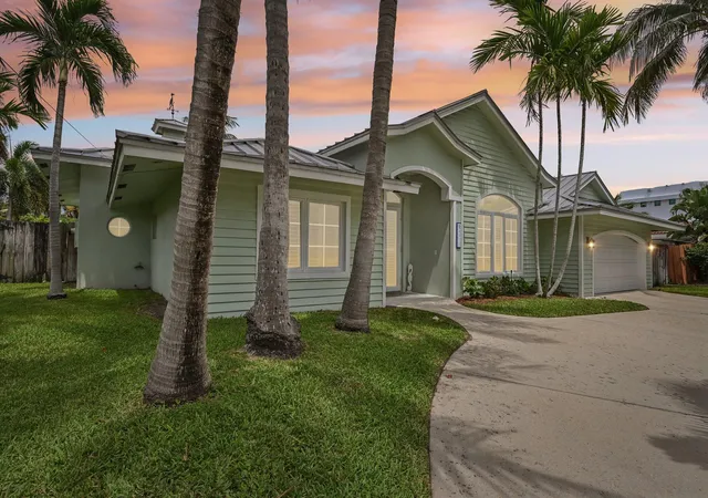 2nd image of 4911 Ne 25th Ave, Lighthouse Point, FL 33064 | MLS# B26055012