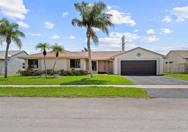 2nd image of 600 Fairfax Ave, Davie, FL 33325 | MLS# A12057772