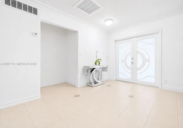 5th image of 5001 Madison St, Hollywood, FL 33021 | MLS# A12057710