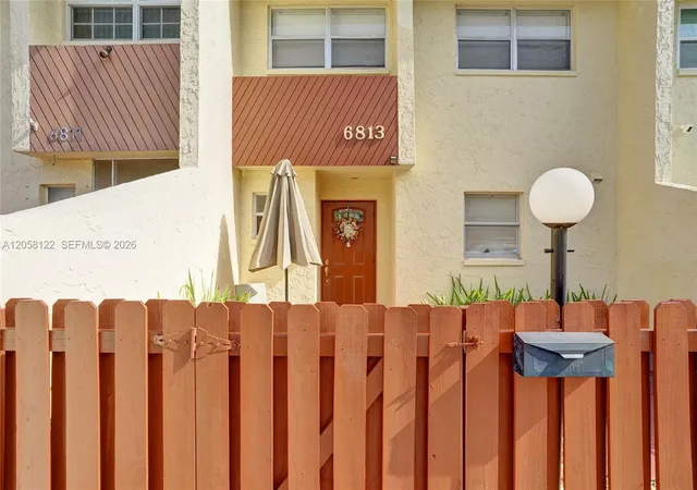 1st image of 6813 Nw 29th Ave #1, Fort Lauderdale, FL 33309 | MLS# A12058122
