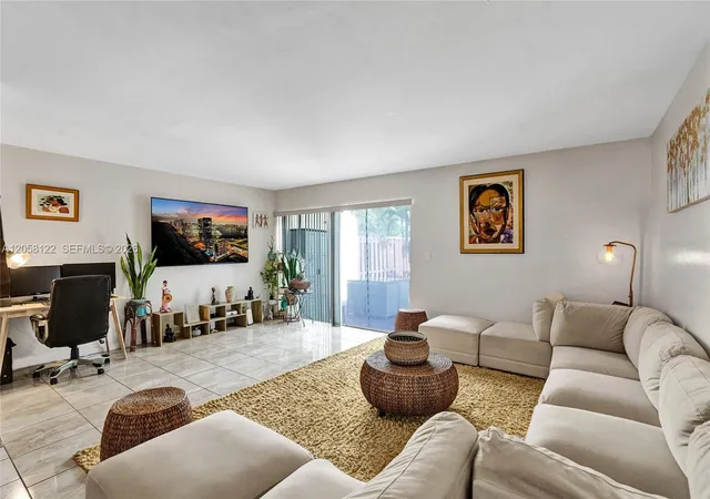 4th image of 6813 Nw 29Th Ave #1, Fort Lauderdale, FL 33309 | MLS# A12058122