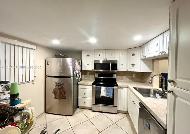 3rd image of 3905 N Nob Hill Rd #312, Sunrise, FL 33351 | MLS# A12057887