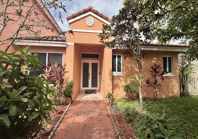 Photo 1 of Sale Pending at 3130 Sunset Cir, Margate, FL 33063 | MLS# B26055363 | Listing updated on 2026-09-17