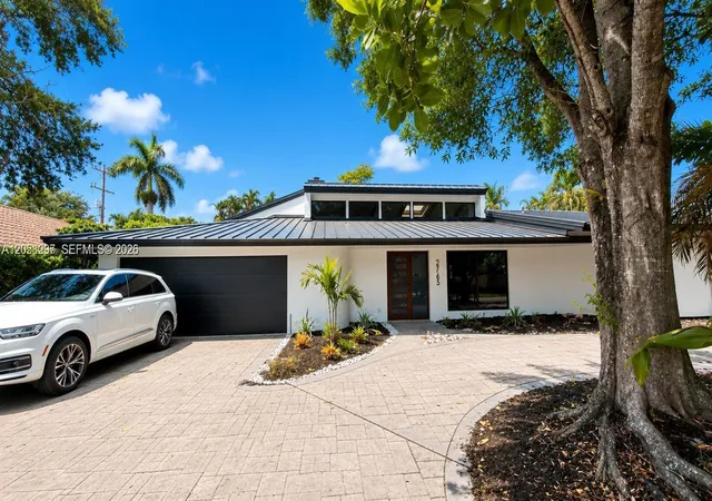 1st image of 2765 Ne 35th Dr, Fort Lauderdale, FL 33308 | MLS# A12058297