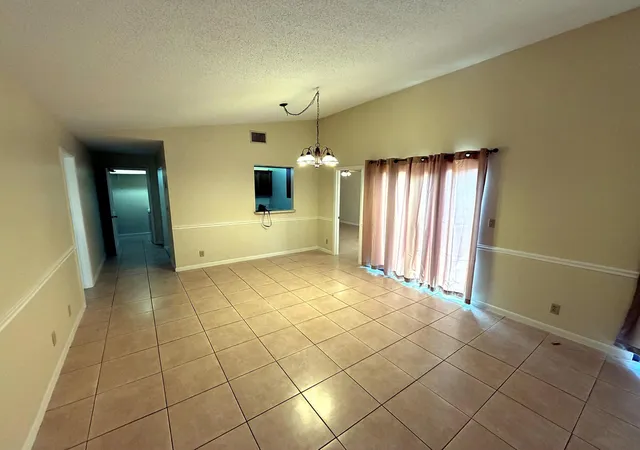 2nd image of 2400 Sw 19th Ave #128, Boynton Beach, FL 33426 | MLS# B26055467