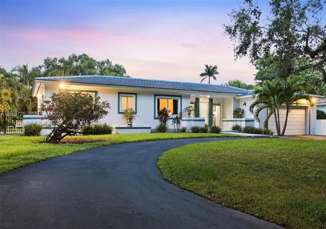 3rd image of 440 Tivoli Ave, Coral Gables, FL 33143 | MLS# A12056725