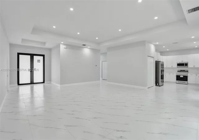 3rd image of 2445 Sw 43Rd Ter, Fort Lauderdale, FL 33317 | MLS# A12056550