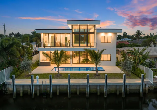 Photo 3 of Single family home for sale at 2612 Ne 4th Street, Pompano Beach, FL 33062 | MLS# B26055634 | Listing updated on 2026-10-09