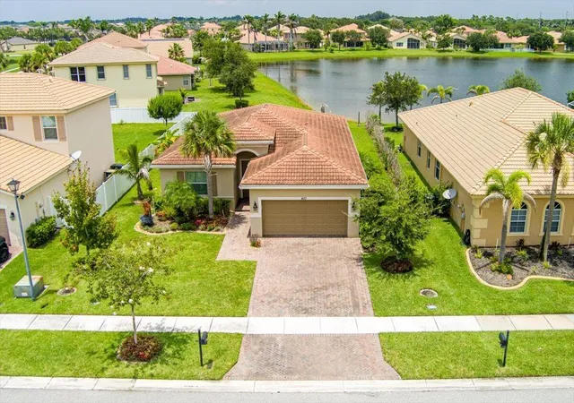 Photo 4 of Single family home for sale at 4111 Worlington Ter, Fort Pierce, FL 34947 | MLS# B26055640 | Listing updated on 2026-09-23
