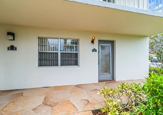 2nd image of 552 Normandy L Ln #l, Delray Beach, FL 33484 | MLS# B26055658