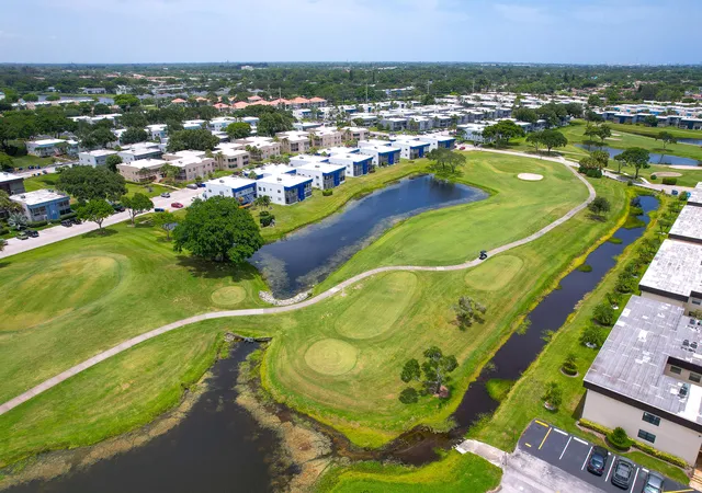 2nd image of 552 Normandy L Ln, Delray Beach, FL 33484