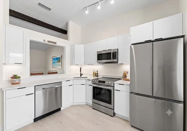 Photo 1 of House for sale at 1024 Green Pine Blvd #I, West Palm Beach, FL 33409 | MLS# B26055740 | Listing updated on 2026-10-08