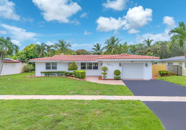 Photo 3 of Sale Pending at 4872 Nw 6th Court, Plantation, FL 33317 | MLS# B26055807 | Listing updated on 2026-10-06