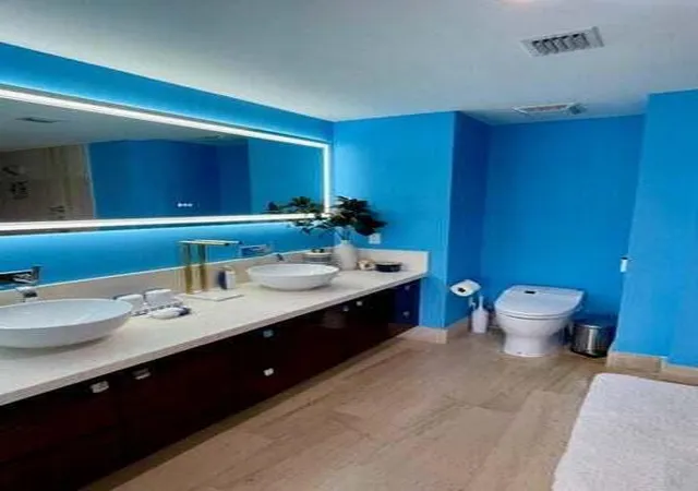 Photo 4 of Condo for sale at 5875 Collins Ave #1606, Miami Beach, FL 33140 | MLS# B26055941 | Listing updated on 2026-09-23