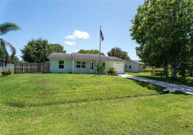 3rd image of 618 Sw Ray Ave, Port St Lucie, FL 34983 | MLS# A12053864