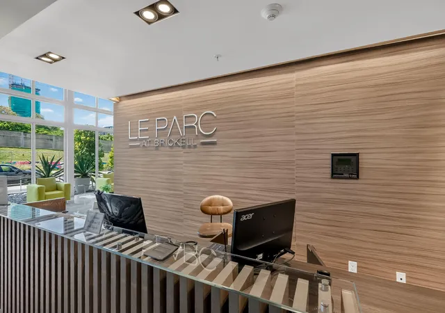 Listing Photo 4 - Condo for sale in Le Parc At Brickell located at 1600 Sw 1St Ave, Miami, FL 33129 - Unit #413