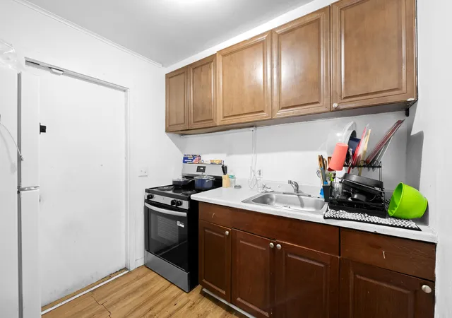 Photo 2 of Single family home for sale at 947 43rd Street, West Palm Beach, FL 33407 | MLS# B26056028 | Listing updated on 2026-10-01