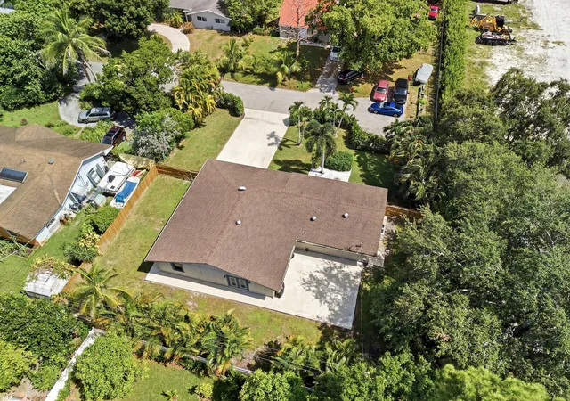 28th image of 5196 Greenwood Dr, Delray Beach, FL 33484 | MLS# B26056038