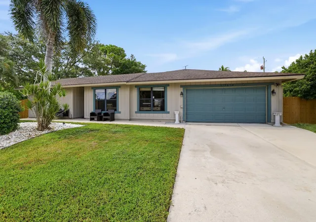3rd image of 5196 Greenwood Dr, Delray Beach, FL 33484 | MLS# B26056038