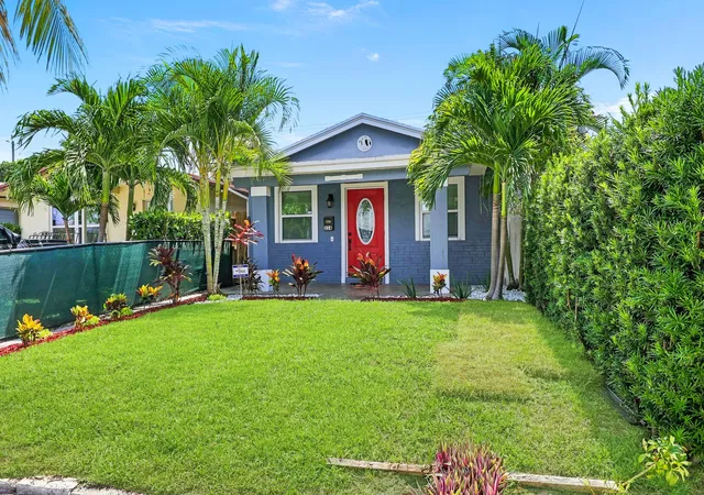 2nd image of 314 S F St, Lake Worth Beach, FL 33460 | MLS# B26056059