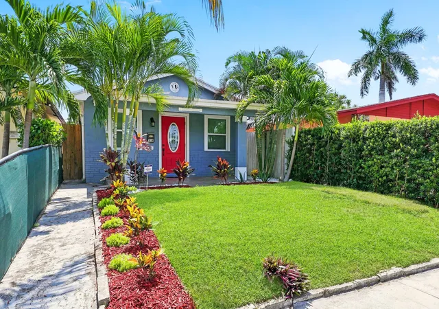 3rd image of 314 S F St, Lake Worth Beach, FL 33460 | MLS# B26056059