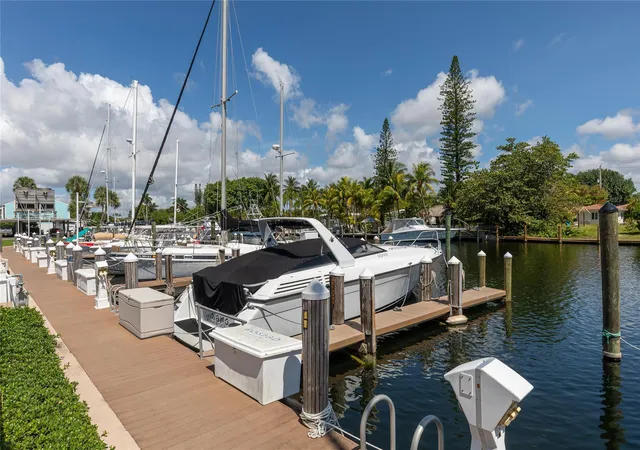 2nd image of 2731 Ne 14Th St Cswy, Pompano Beach, FL 33062