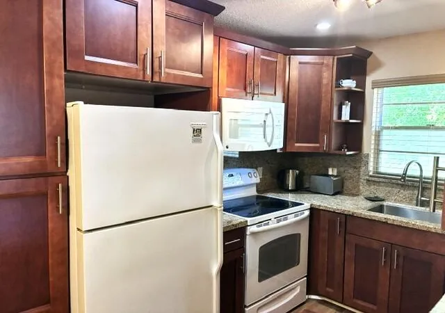 Photo 2 of Condo for sale at 237 Farnham J, Deerfield Beach, FL 33442 | MLS# B26056171 | Listing updated on 2026-09-23