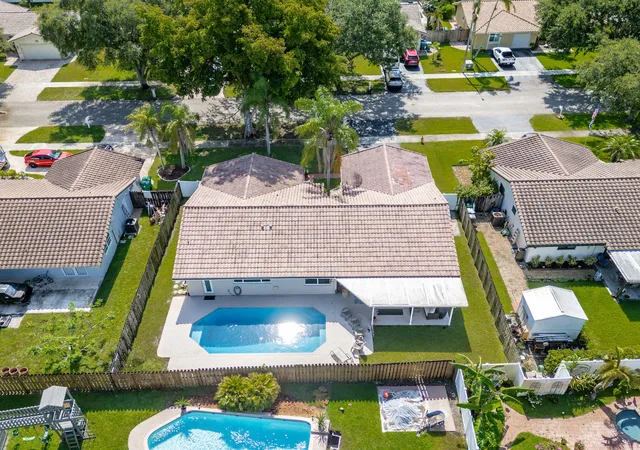 Photo 2 of Single family home for sale at 5569 Sw 112th Terrace, Cooper City, FL 33330 | MLS# B26056188 | Listing updated on 2026-10-09