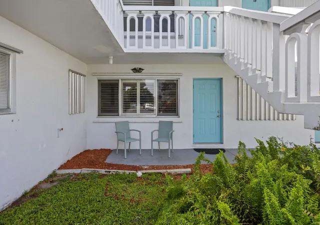 5th image of 1980 Sunset Ave #7, Lake Worth Beach, FL 33461 | MLS# B26056200