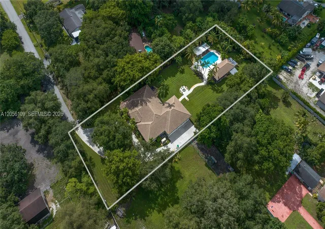 51st image of 11070 Sw 52nd Ct, Davie, FL 33328 | MLS# A12056109