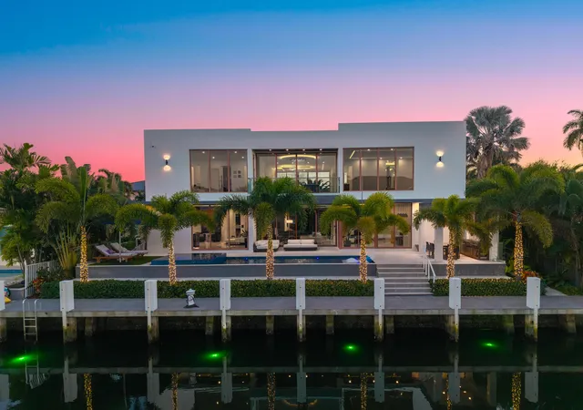 Photo 2 of Mansion for sale at 2631 Ne 48th Court, Lighthouse Point, FL 33064 | MLS# B26056257 | Listing updated on 2026-09-23