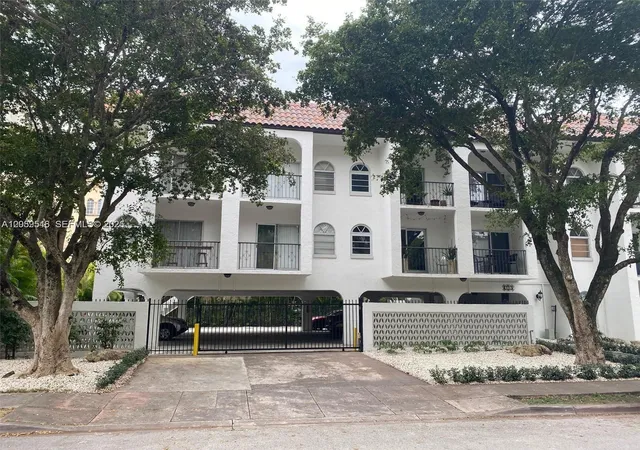 1st image of 338 Majorca Ave #207, Coral Gables, FL 33134 | MLS# A12059546
