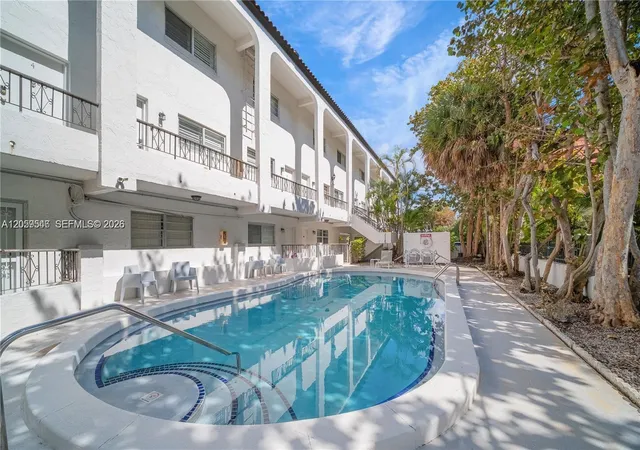 5th image of 338 Majorca Ave #207, Coral Gables, FL 33134 | MLS# A12059546
