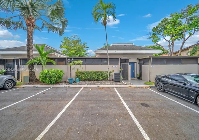 2nd image of 2185 Sw 81st Ave #162, Davie, FL 33324 | MLS# A12059526