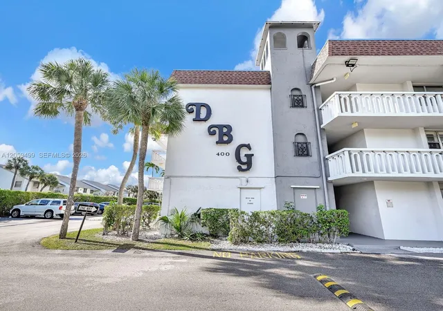 34th image of 400 Se 10th St #303, Deerfield Beach, FL 33441 | MLS# A12059499