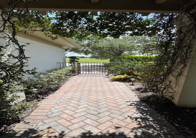 Photo 3 of Single family home for sale at 102 SE Rio Palermo, Port Saint Lucie, FL 34984 | MLS# B26056331 | Listing updated on 2026-09-23