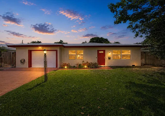 2nd image of 4650 Ne 2nd Ter, Fort Lauderdale, FL 33334 | MLS# B26056360