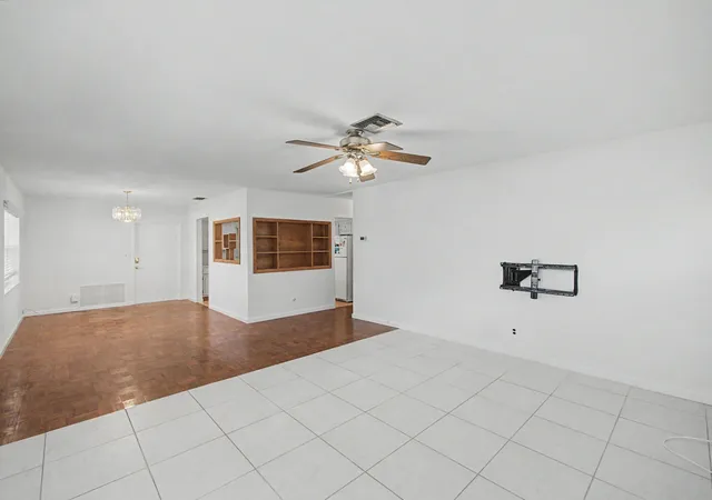 5th image of 4650 Ne 2Nd Ter, Fort Lauderdale, FL 33334 | MLS# B26056360